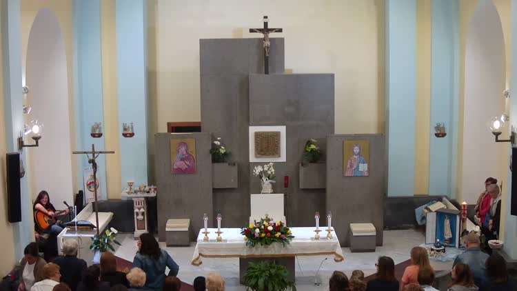 Messa per il compleanno del parroco